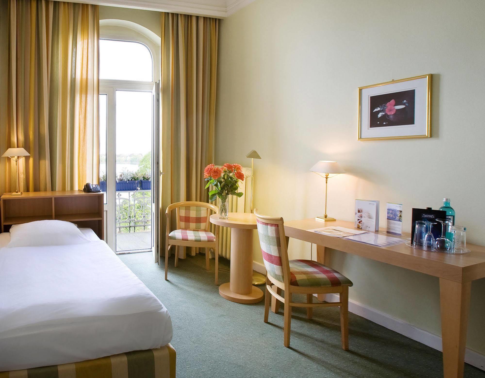 Relexa Hotel Bellevue An Der Alster هامبورغ المظهر الخارجي الصورة